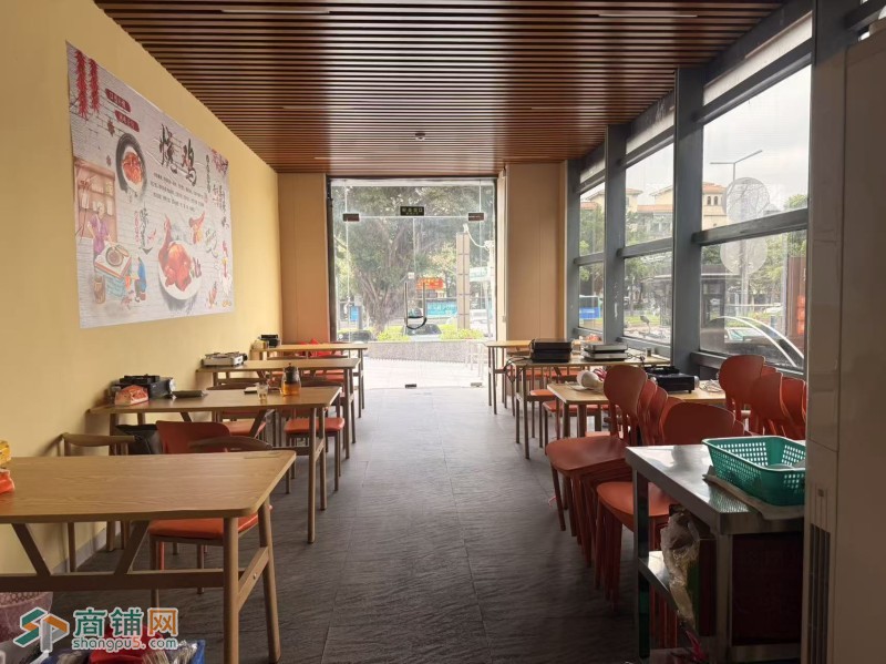 龙岗区坂田街道荣煜羊肉火锅店旺铺低价转让w图3