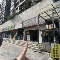 W  龙华上塘平日上地产远景大厦一楼商铺招租